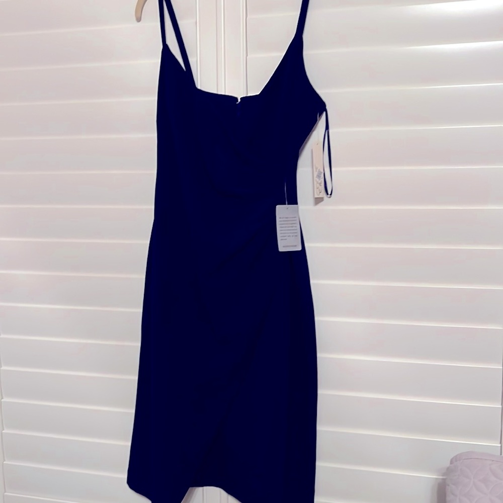 NWT Eliza J Dress v-neck spaghetti strap, shirred asymmetrical front size 10